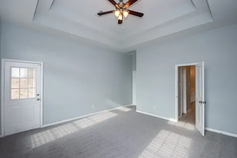 2040 Twin Lakes Boulevard West Columbia TX 77486