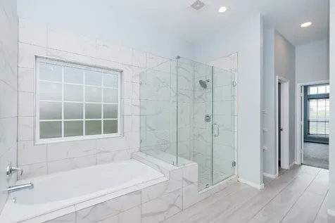 2040 Twin Lakes Boulevard West Columbia TX 77486