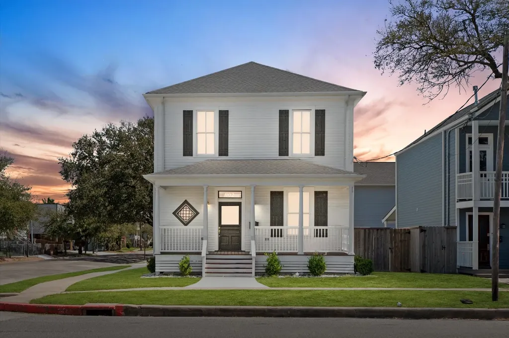 902 9th Street Galveston TX 77550