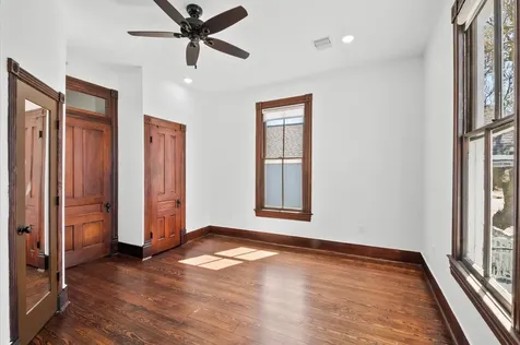 902 9th Street Galveston TX 77550