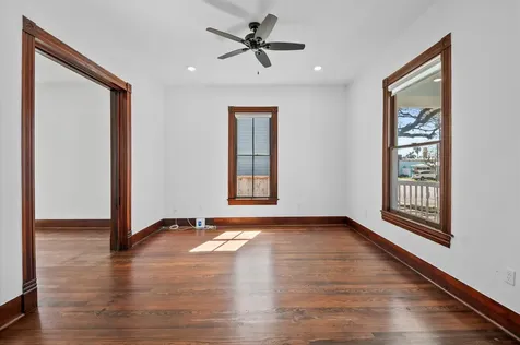 902 9th Street Galveston TX 77550