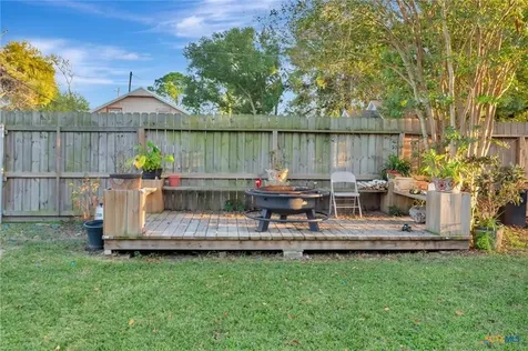 411 S Washington Street El Campo TX 77437