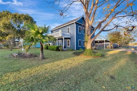 411 S Washington Street El Campo TX 77437