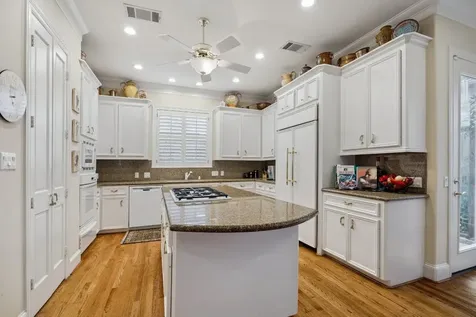 2309 Shakespeare Street Houston TX 77030