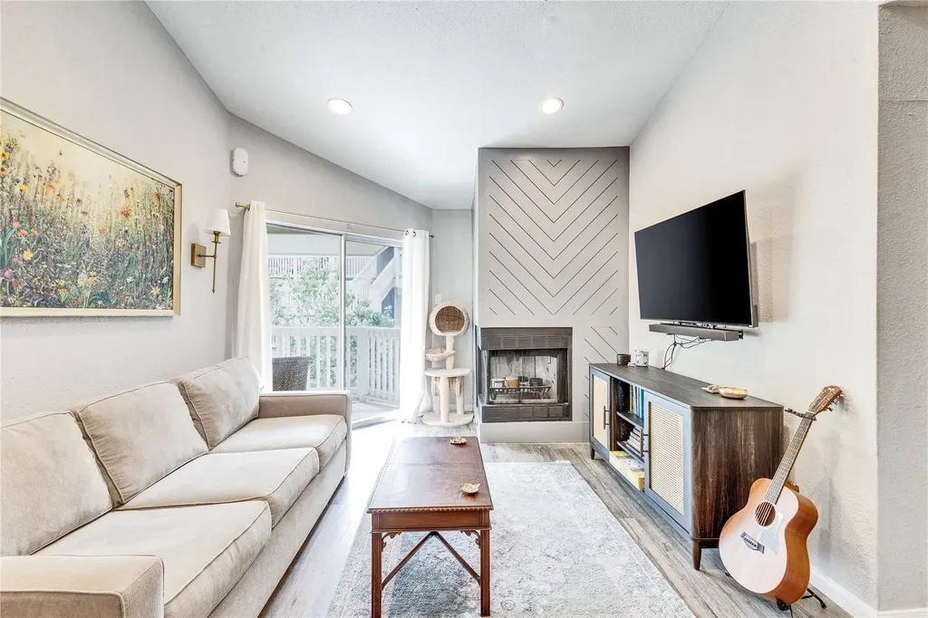 2450 Wickersham Lane M1308 Austin TX 78741