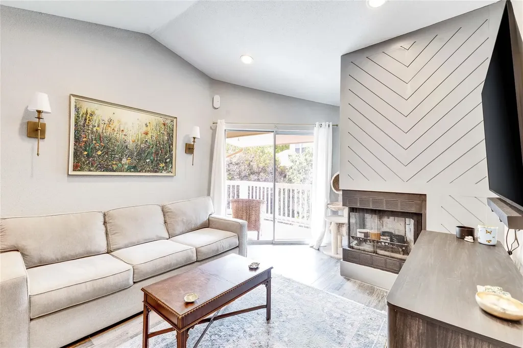 2450 Wickersham Lane M1308 Austin TX 78741