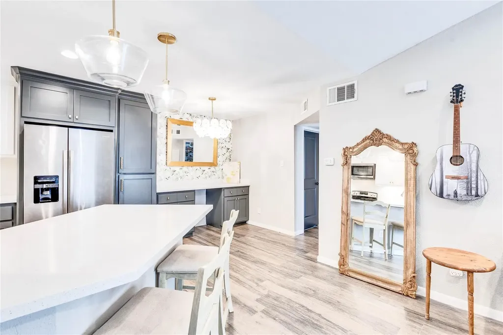 2450 Wickersham Lane M1308 Austin TX 78741