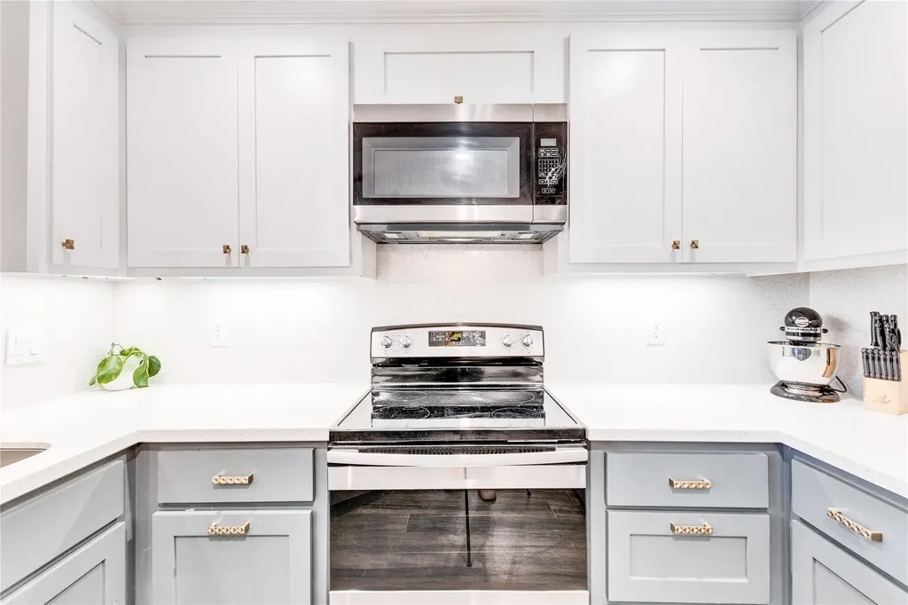 2450 Wickersham Lane M1308 Austin TX 78741
