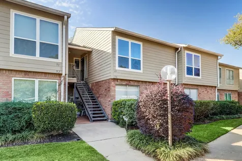 5005 Georgi Lane 49 Houston TX 77092