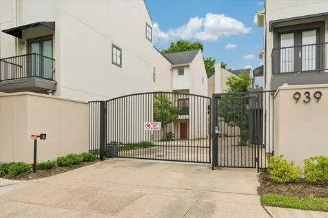 939 Colorado Street 22 Houston TX 77007