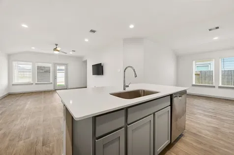 2905 Chase Cross Lane Houston TX 77047