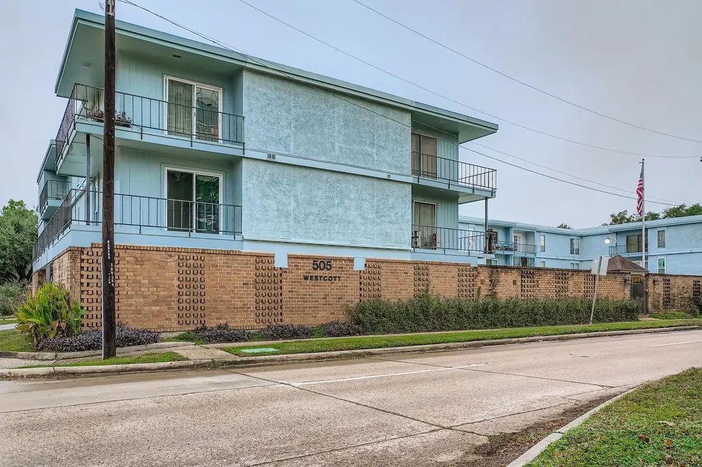 505 Westcott Street 102 Houston TX 77007