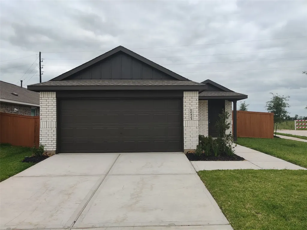 10423 Birds Nest Drive Beasley TX 77417