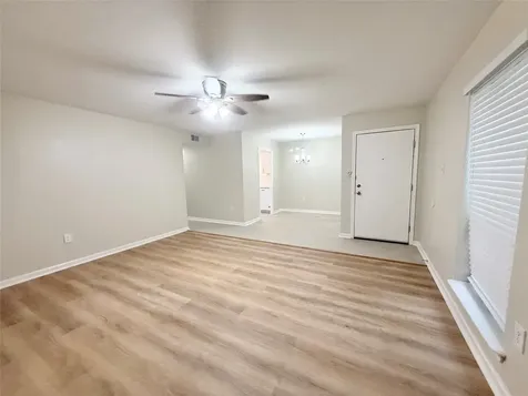 130 Oyster Creek Drive 19 Lake Jackson TX 77566