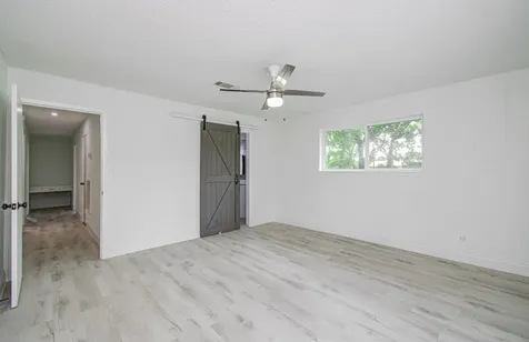 114 Swiss Lane Clute TX 77531