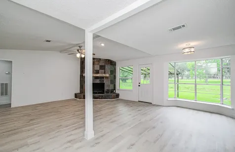 114 Swiss Lane Clute TX 77531