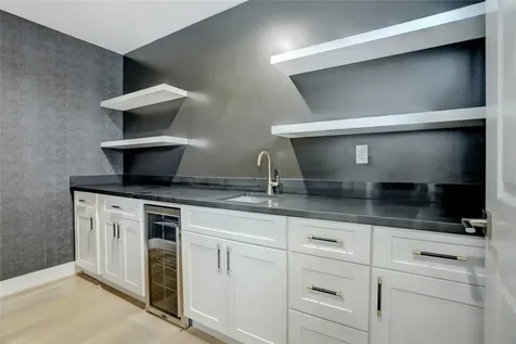 1716 Rosewood Street C Houston TX 77004