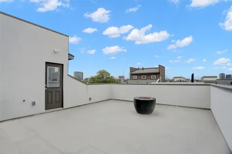 1716 Rosewood Street C Houston TX 77004