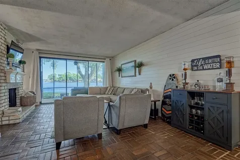 1428 Bowsprit Point Willis TX 77318