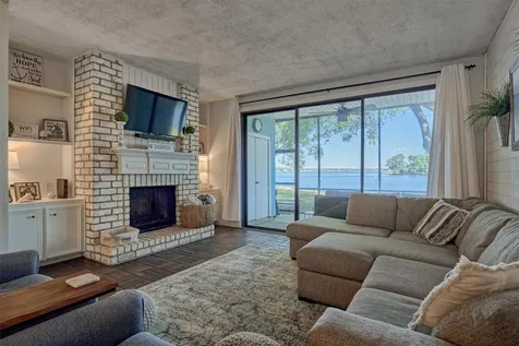 1428 Bowsprit Point Willis TX 77318