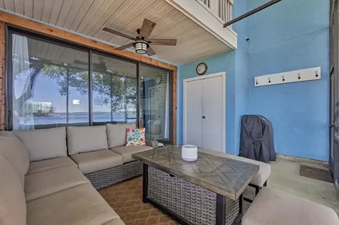 1428 Bowsprit Point Willis TX 77318