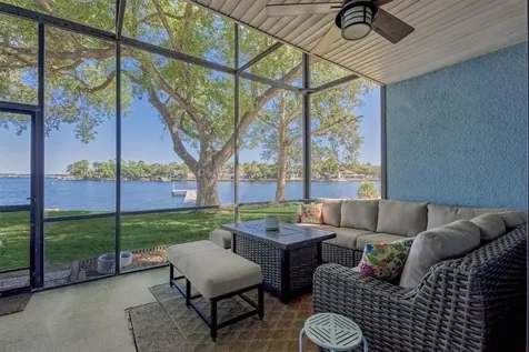 1428 Bowsprit Point Willis TX 77318