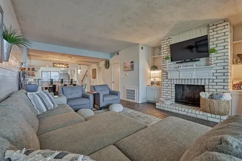 1428 Bowsprit Point Willis TX 77318