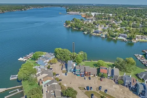 1428 Bowsprit Point Willis TX 77318