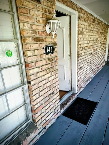 2201 Fountain View Drive W 14j Houston TX 77057