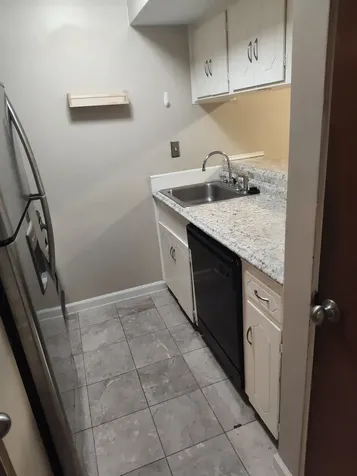 2201 Fountain View Drive W 14j Houston TX 77057