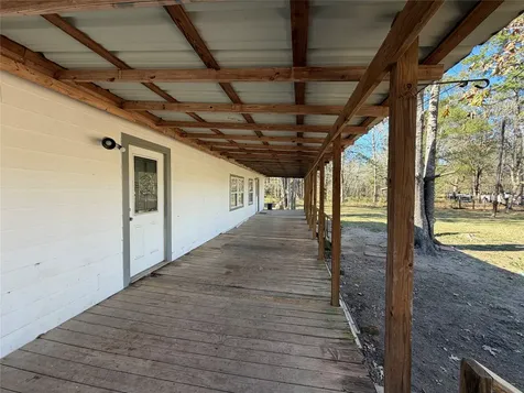 397 County Road 2117 Cleveland TX 77327