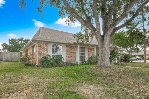 13335 Trompilla Lane Houston TX 77083
