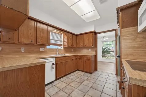 13335 Trompilla Lane Houston TX 77083