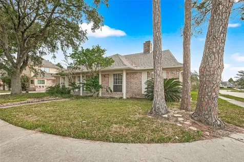 13335 Trompilla Lane Houston TX 77083