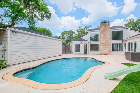 11931 Riverview Drive Houston TX 77077