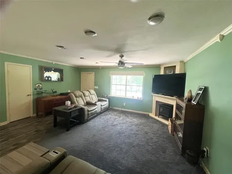 4901 County Road 216 Hungerford TX 77435