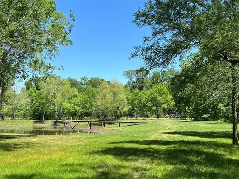 4901 County Road 216 Hungerford TX 77435