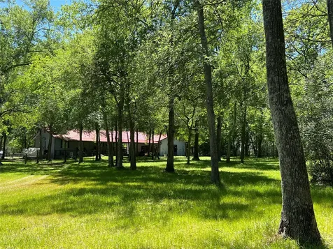 4901 County Road 216 Hungerford TX 77435