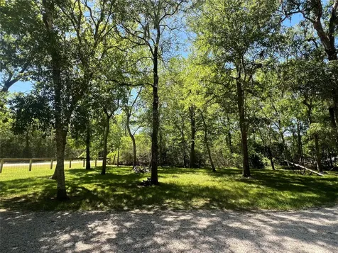 4901 County Road 216 Hungerford TX 77435