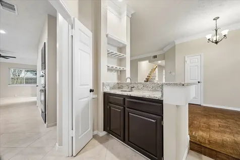 723 Lochnell Drive Houston TX 77062