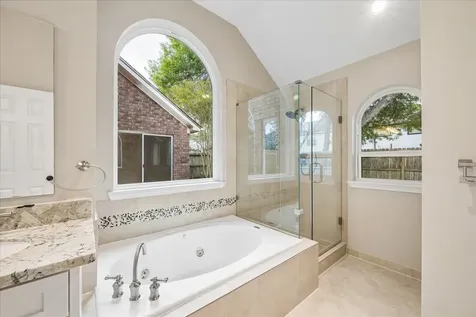 723 Lochnell Drive Houston TX 77062