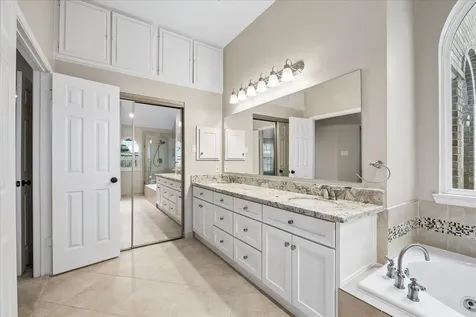 723 Lochnell Drive Houston TX 77062