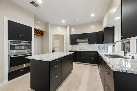 723 Lochnell Drive Houston TX 77062