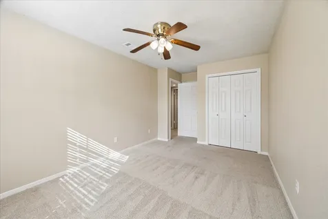 723 Lochnell Drive Houston TX 77062