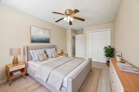 723 Lochnell Drive Houston TX 77062
