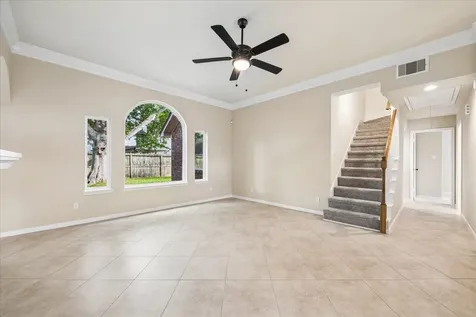723 Lochnell Drive Houston TX 77062