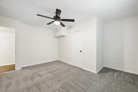 723 Lochnell Drive Houston TX 77062