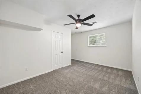 723 Lochnell Drive Houston TX 77062