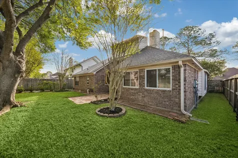 723 Lochnell Drive Houston TX 77062