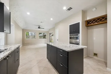 723 Lochnell Drive Houston TX 77062